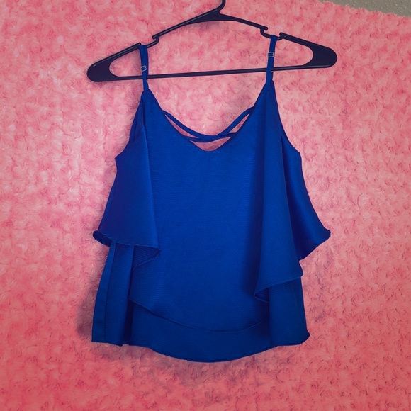 Gianni Bini Tops - 🌸ONE DAY SALE 🌸Gianni Bini Crop Tank Top!